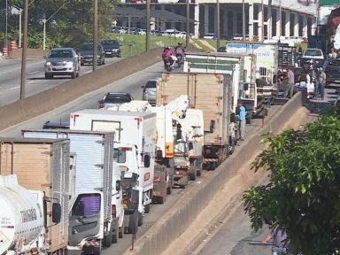 Centrais apoiam greve dos caminhoneiros: “Governo não negocia e ainda agrava situação”