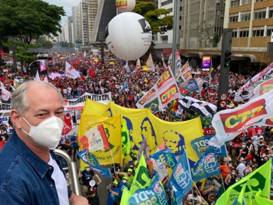 Ciro minimiza agressões e defende uma “grande união contra Bolsonaro”
