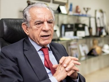 Cassado pela ditadura, o ex-governador e ex-prefeito Iris Rezende morre aos 87 anos