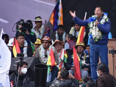 Bolívia: 1,5 milhão na “Marcha pela Pátria” pelo avanço na democracia e economia