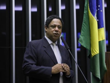 Orlando: “Bolsonaro arruinou a economia; chega a 22,7% vacância de imóveis comerciais em SP”