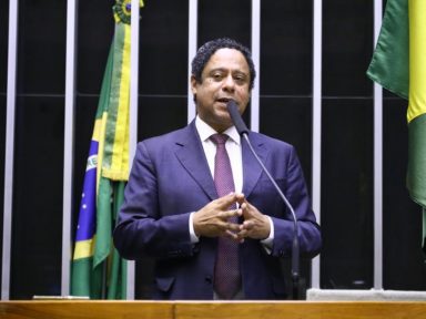 Orlando Silva propõe transformar a Lei de Cotas em política permanente
