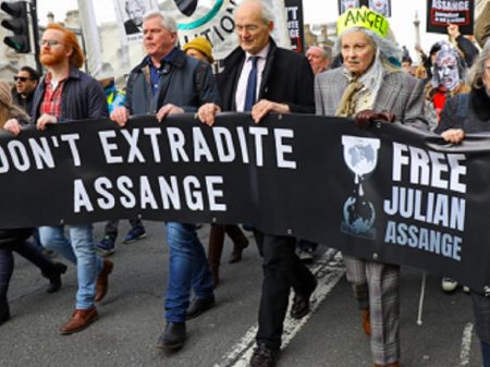 John Pilger: “Justiça para Assange é justiça para todos”
