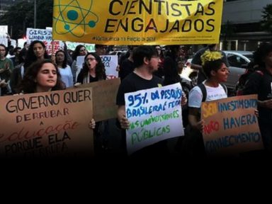 21 cientistas devolvem medalhas após truculência do Planalto contra pesquisadores