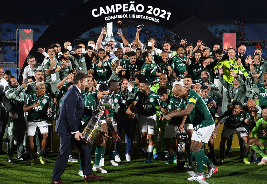 Palmeiras supera o Flamengo na prorrogação e é tricampeão da