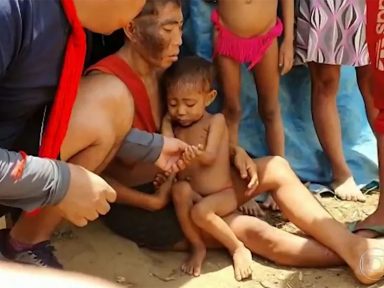 Governo permite garimpo ilegal e proíbe que médicos da Fiocruz atendam na Terra Yanomami