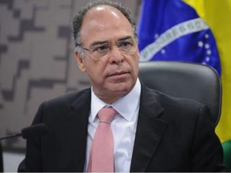 Ex-líder do governo no Senado condena ameaças de Bolsonaro ao processo eleitoral