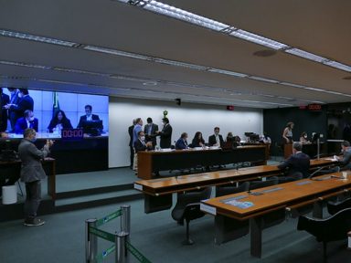 Comissão aprova desvio de R$ 16,2 bi em 2022 para o ‘orçamento secreto’