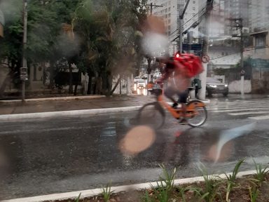 Governo quer impedir qualquer direito trabalhista a entregadores de aplicativos