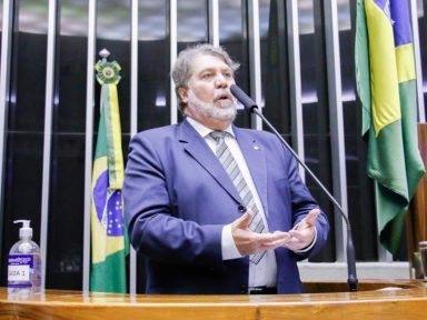 “Sérgio, um grande brasileiro revolucionário, um lutador”, afirmou Renildo