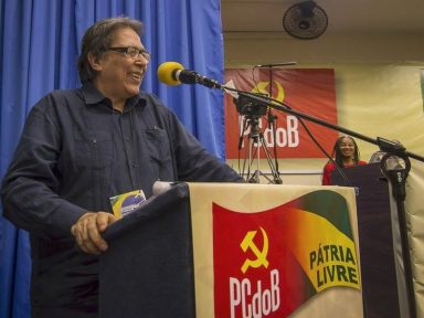 Comitê Central do PCdoB presta homenagens a Sérgio Rubens