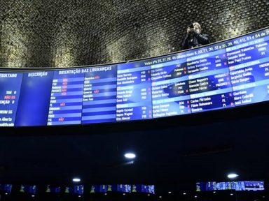 Congresso derruba veto de Bolsonaro a auxílio para pequenos produtores