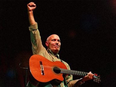 Cuba despede-se do gigante Vicente Feliú