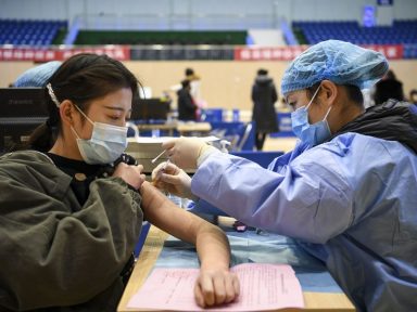 Covid: 90% dos chineses já se vacinaram, informam autoridades da Saúde