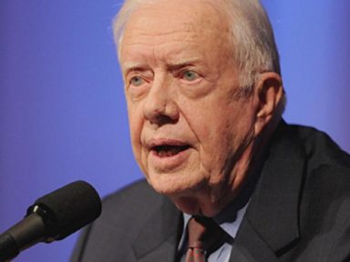 Fragilidade da democracia eleitoral dos EUA “coloca país à beira do abismo”, alerta Carter