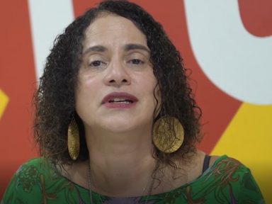 “Bolsonaro não poupa nem as crianças”, afirma Luciana Santos