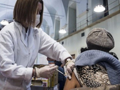 Governo da Áustria torna imunização contra Covid obrigação do cidadão