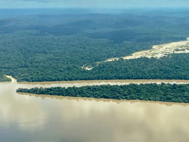 Garimpo ilegal ameaça região de Alter do Chão, o Caribe da Amazônia