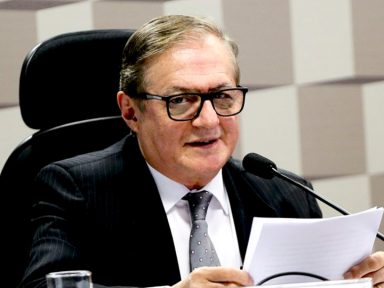 Paiol bolsonarista continua pegando fogo e perdendo aliados