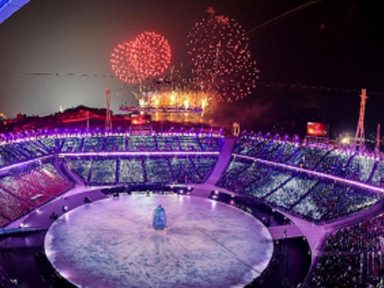 Olimpíadas de Inverno têm início em Pequim com show de luzes e flocos de neve