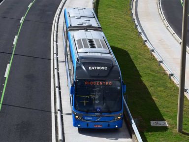 Após descaso privado, Prefeitura do Rio suspende contrato de concessão e retoma BRT
