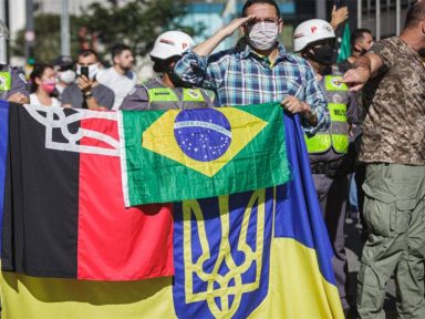 Grupos neonazistas como os que atuam na Ucrânia cresceram no Brasil após eleição de Bolsonaro