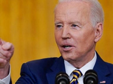 Com aprovação desabando, Biden escala alarmismo e diz a americanos na Ucrânia: “saiam já”