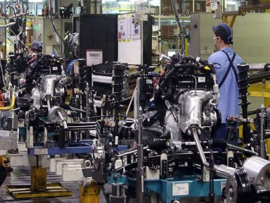 Atividade industrial inicia o ano em queda