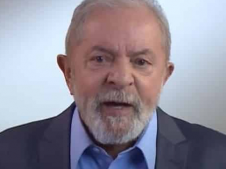 Lula sinaliza que poderá haver mudança na política de preços da Petrobrás