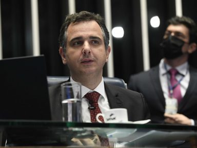 Presidente do Senado defende autonomia dos Estados na definição do ICMS