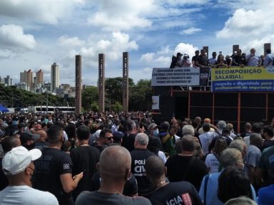 Servidores da Segurança Pública de MG fazem manifestação contra veto a reajuste salarial