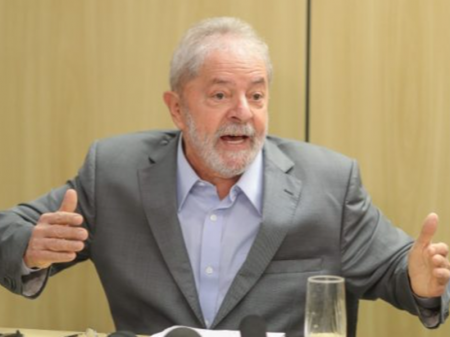 “Vamos abrasileirar o preço da gasolina”, afirmou Lula