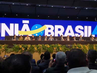 TSE aprova União Brasil que já nasce distante de Bolsonaro