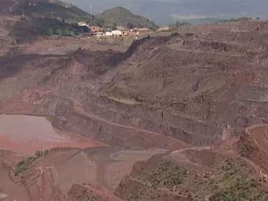 Peritos alertam para risco de rompimento de barragem da múlti ArcelorMittal em MG