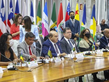 Governadores esvaziam pretexto de Bolsonaro e mantêm ICMS congelado por mais 90 dias