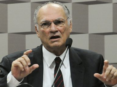 Freire viu com normalidade saída de Vieira: “ausentou-se dos debates internos”