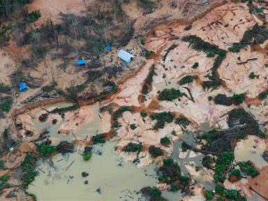 Bolsonaro usa risco de falta de fertilizantes para acirrar hostilidade contra indígenas, diz CIMI