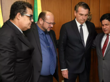 Bolsonaro afronta evangélicos ao usar pastores na cobrança de propina no MEC