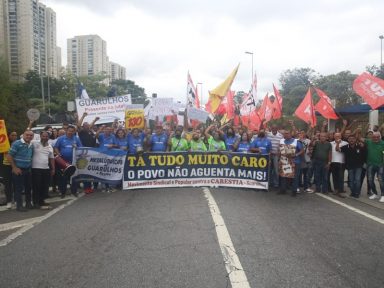 Protesto em Guarulhos denuncia carestia: “Fome aumenta e o governo não faz nada”