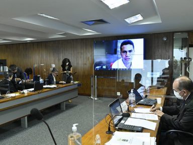 Prefeitos confirmam que pastores de Bolsonaro pediram propina por verbas no MEC