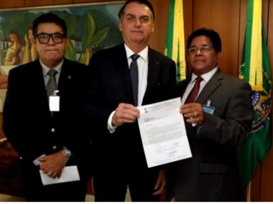 Bolsonaro pede que o TSE ignore a corrupção no MEC e não o investigue