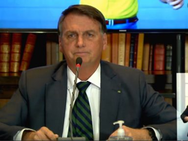 Plataforma exclui vídeo de Bolsonaro com fake news sobre a eleição de 2018