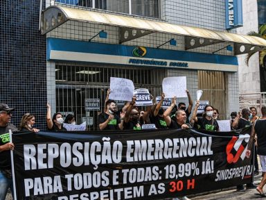 Servidores do INSS em greve entram com ação no STJ contra corte de ponto