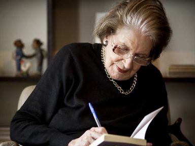 Aos 98 anos, falece a dama da literatura nacional Lygia Fagundes Telles