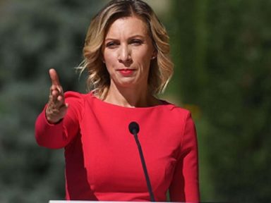 “Ocidente organiza ‘carrossel infernal’ com entregas de armas a Kiev”, denuncia Zakharova
