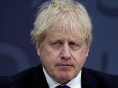 ONU condena plano de Boris Johnson de expulsar refugiados africanos para Ruanda