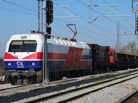 Ferroviários gregos se recusam a transportar armamento da Otan rumo à Ucrânia