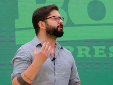 Presidente do Chile anuncia aumento de 14,3% no salário mínimo