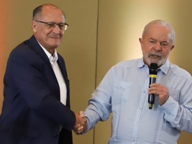 Ato de lançamento da chapa Lula-Alckmin é adiado para 7 de maio