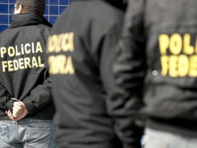 Em assembleia, policiais federais aprovam “estado de mobilização” em defesa de reposição salarial